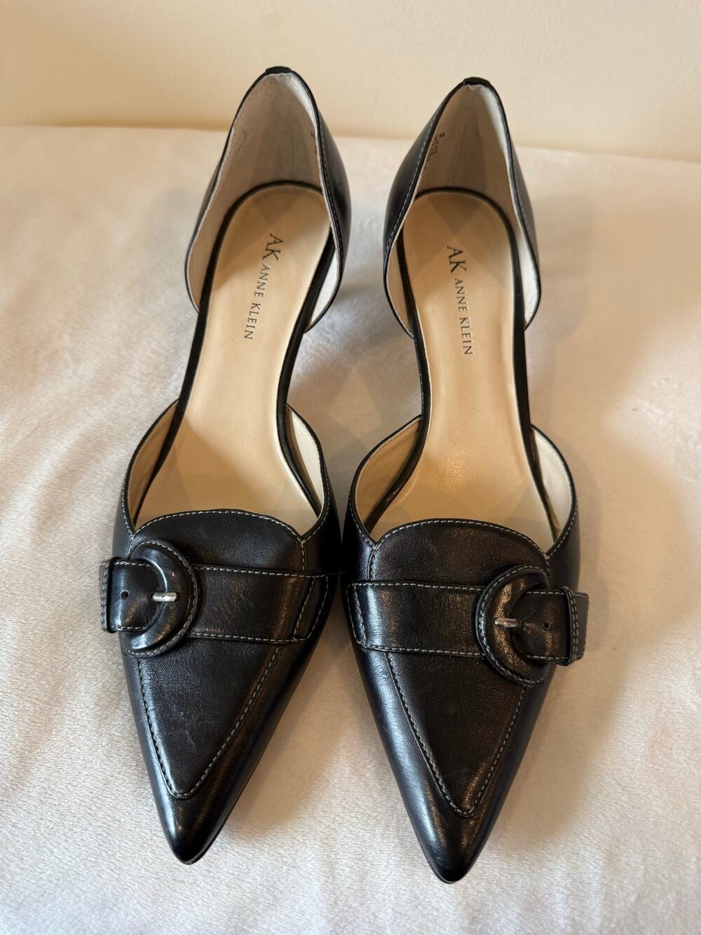 AK Anne Klein Pointed Toe Pumps Women's Size 8.5M Black Kitten Heels Pull-On